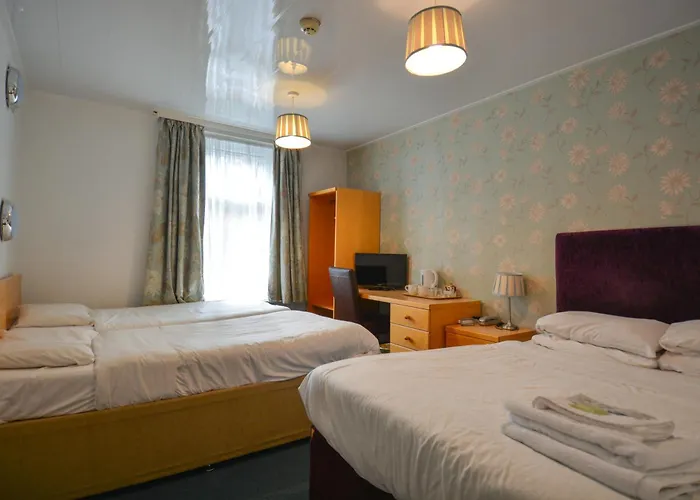 Hotel Luther King House 2*