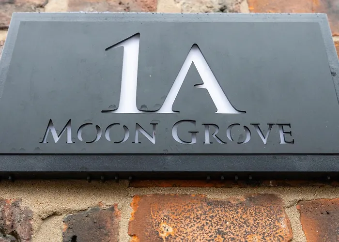 Moon House Location * Manchester