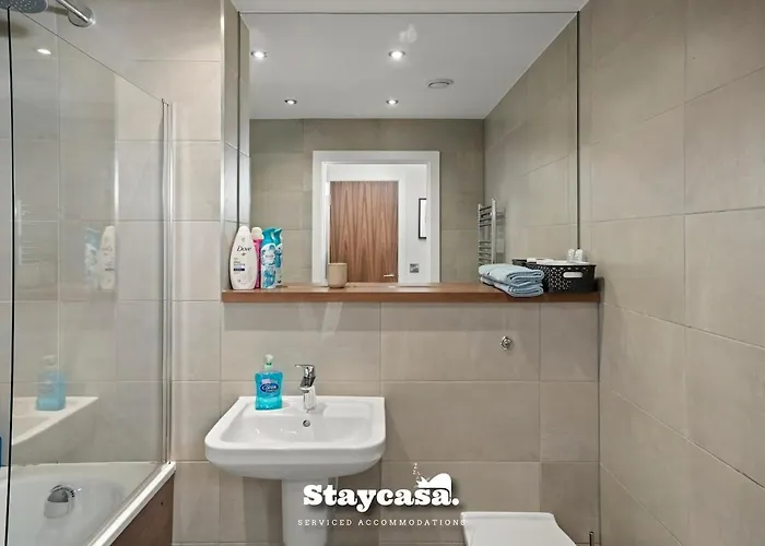 Spectacular Apartment Balcony View In Cit… - 19611