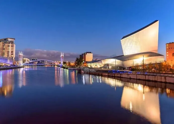 Lets Sa I 2bed 2bath L Waterfront L Private Balcony I Relaxing Retreat I Great Location * Mánchester