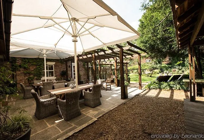 Hotel Eleven Didsbury Park 4*