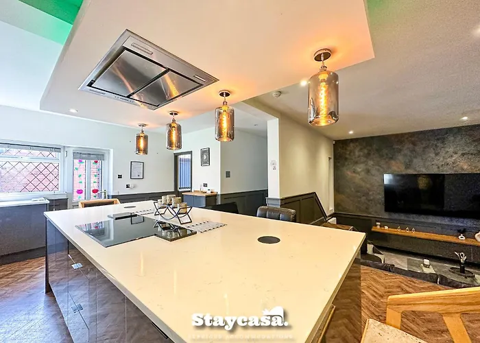 5Br Manchester Home W Jacuzzi Parking Gar… 別荘