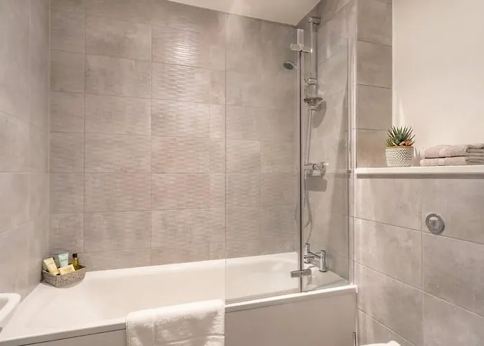 Modern In Salford Great Views * Manchester