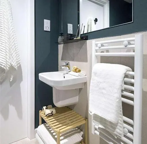 Duplex - Balcony - Roof Terrace - Parking 아파트 *