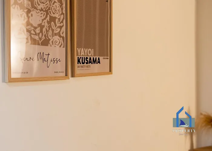 Duplex - Balcony - Roof Terrace - Parking 아파트 *