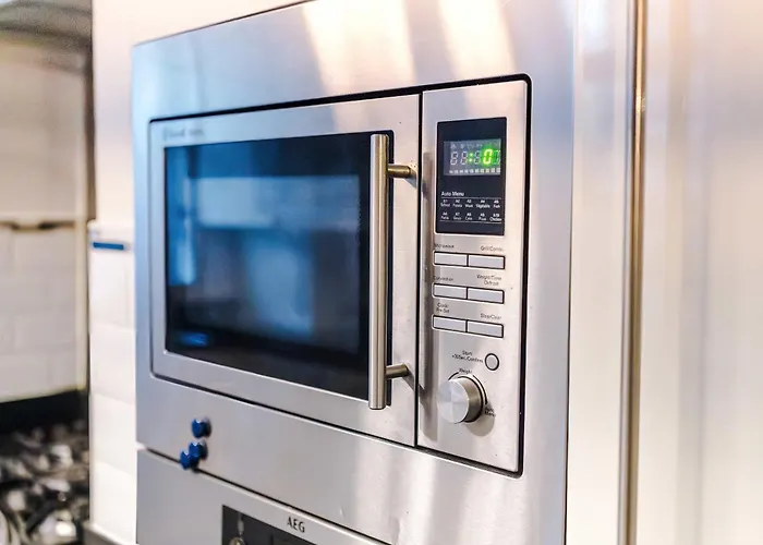 Oldtrafford - Sleeps 6 - Free Parking - Free Wifi 펜션 맨체스터