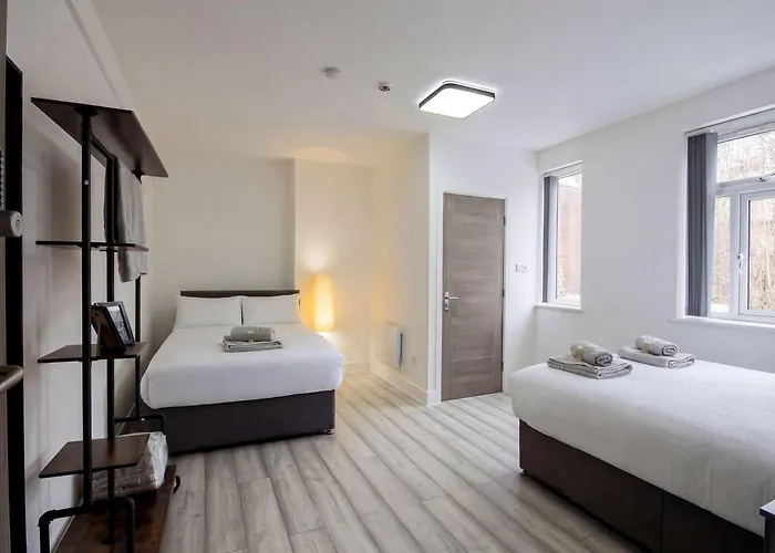 Spacious 5br House Near Centre Dom wakacyjny Manchester