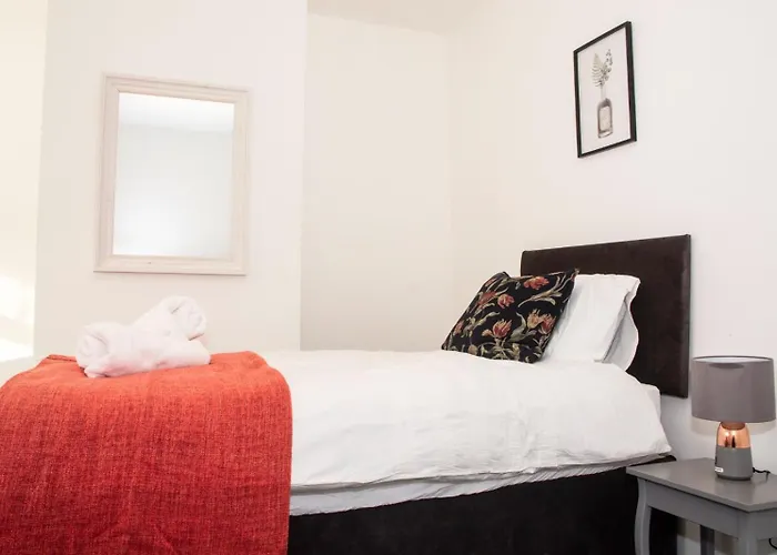 3 Bed - Shefa Homes Dom wakacyjny Manchester