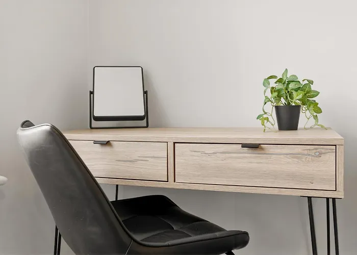 Home, Sleeps 6, Contractor Friendly, Free Parking Nyaraló Manchester