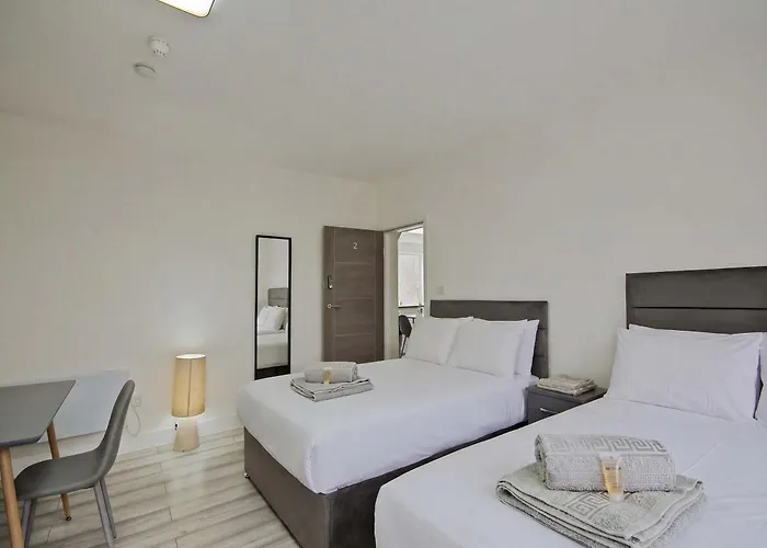 Dom wakacyjny Spacious 5br House Near Centre Manchester