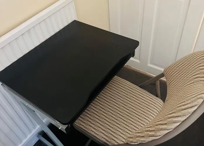 Pensjonat Contractors And Tourists Friendly In Salford