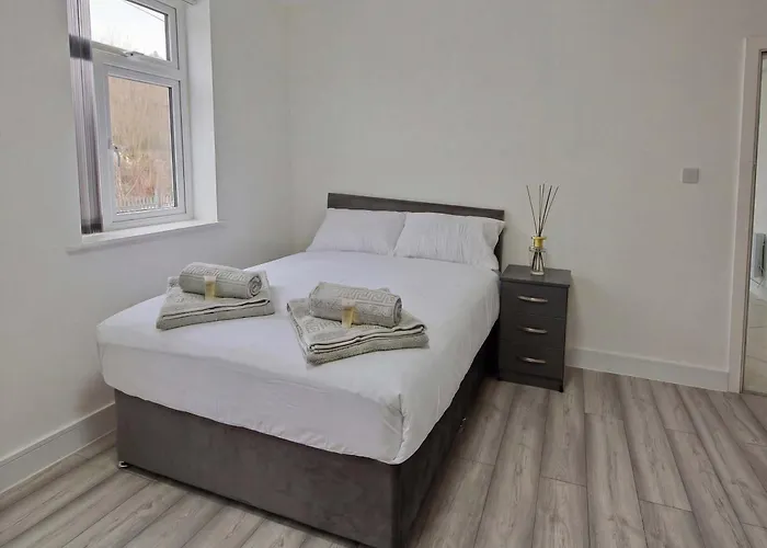 Dom wakacyjny Spacious 5br House Near Centre *