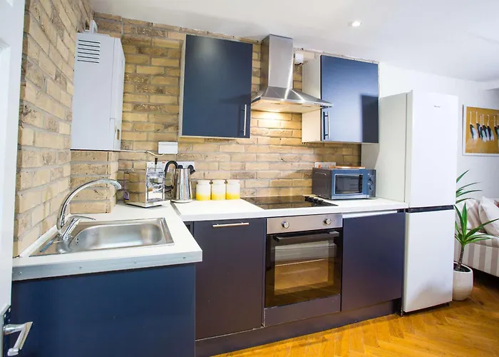 Awhile - 3-bed Townhouse Northern Quarter