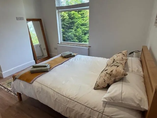 Stylish Didsbury House Holiday home *