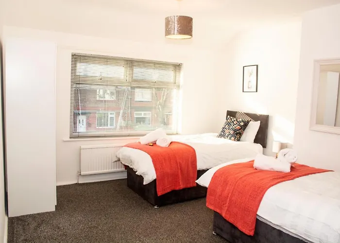 3 Bed - Shefa Homes * Manchester