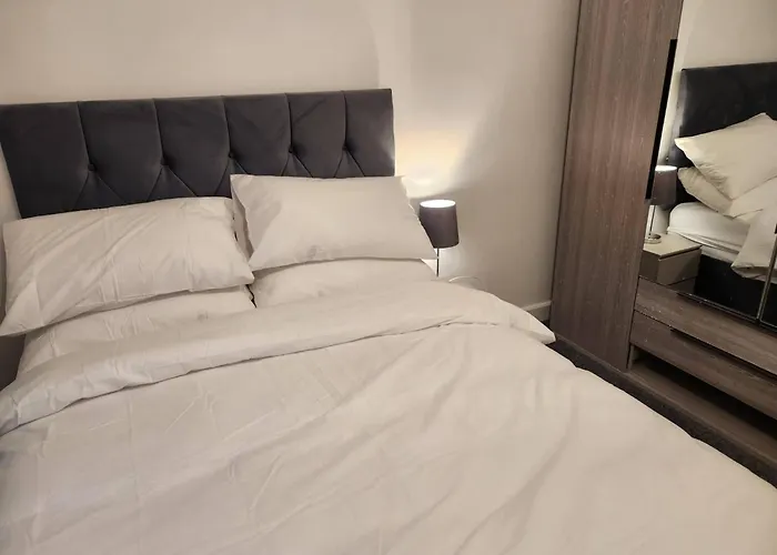 And Enjoy My Peaceful Home, Your Comfort Zone Ferienhaus Manchester