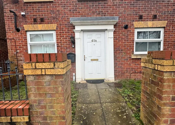 Entire Sleeps 5 Guest 5 Mins Frommcr