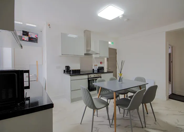 Dom wakacyjny Spacious 5br House Near Centre *