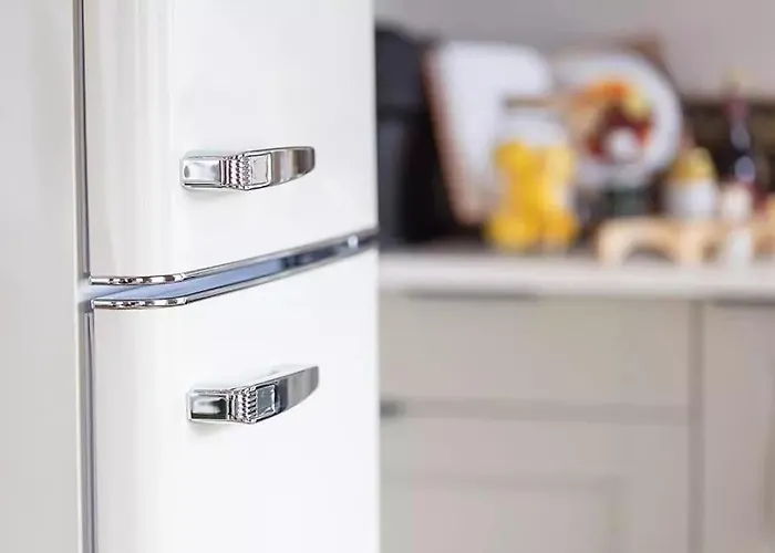 Urban Base Stone's Throw From Attractions Holiday home *