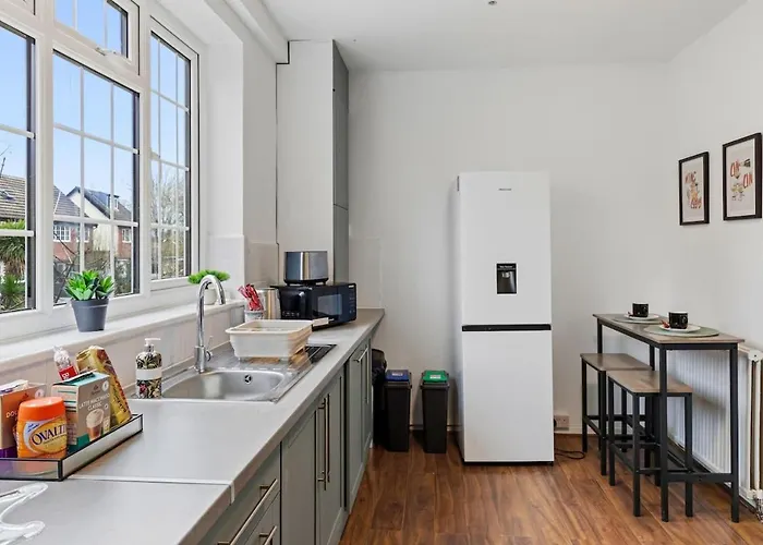 Modern 4 Bedroom House For 9 Guests With Free Parking By The Cosy Corner Nationwide 公寓 曼彻斯特