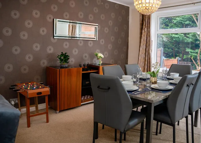 شقة Modern & Spacious 4 Bedroom Residence In Manchester مانشستر