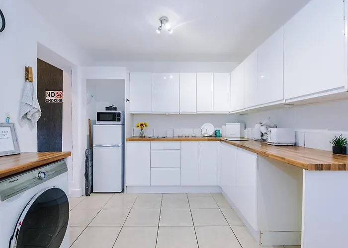 Lägenhet Salford 4 Bed House - Free Parking - Sleeps 7