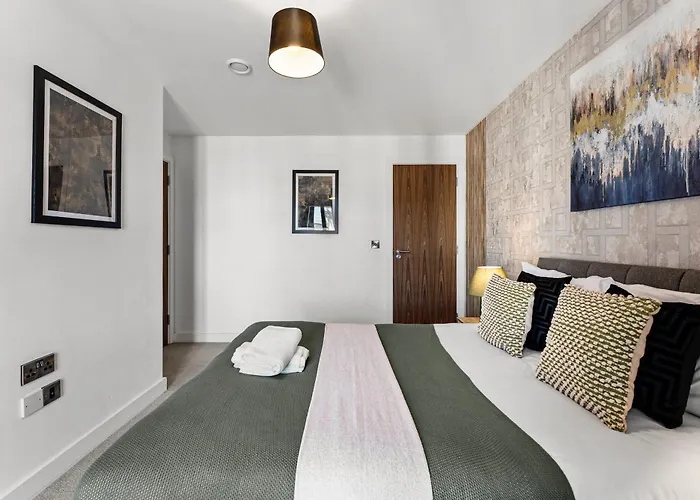 Lovely Abode - Amazing Views Manchester