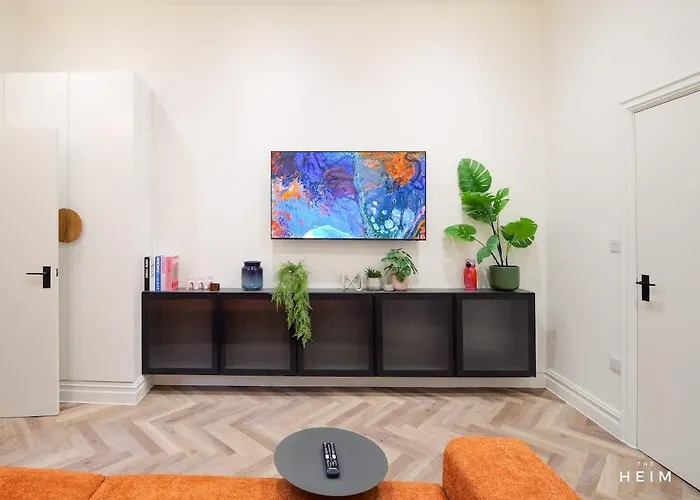 Riff At The Heim Mánchester