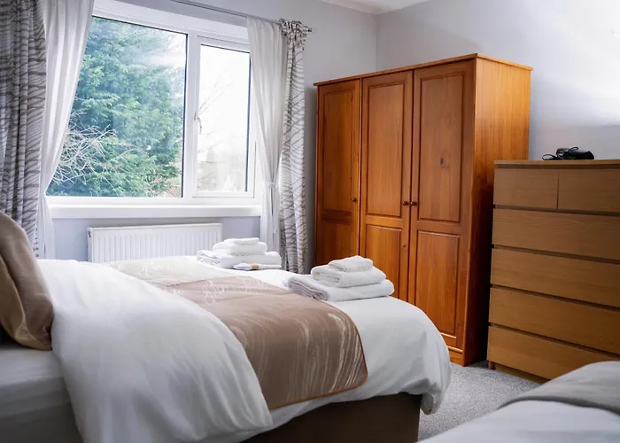 شقة Modern & Spacious 4 Bedroom Residence In Manchester *