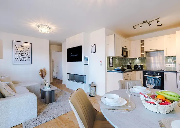 Stylish Mcr 1br Etihad Coop Live Parking Apartment