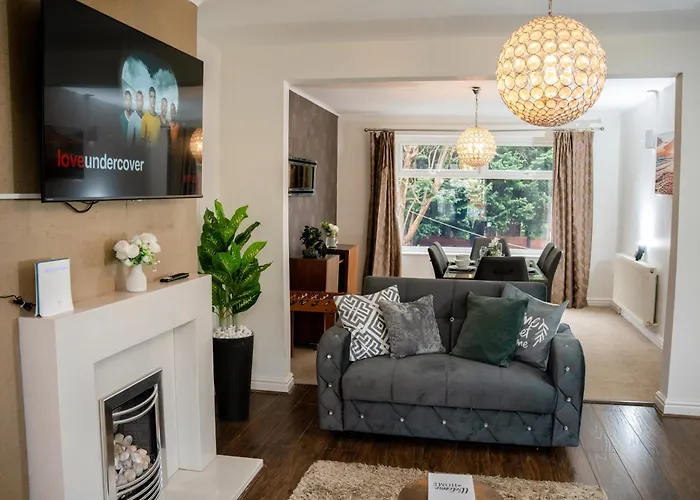 شقة Modern & Spacious 4 Bedroom Residence In Manchester مانشستر