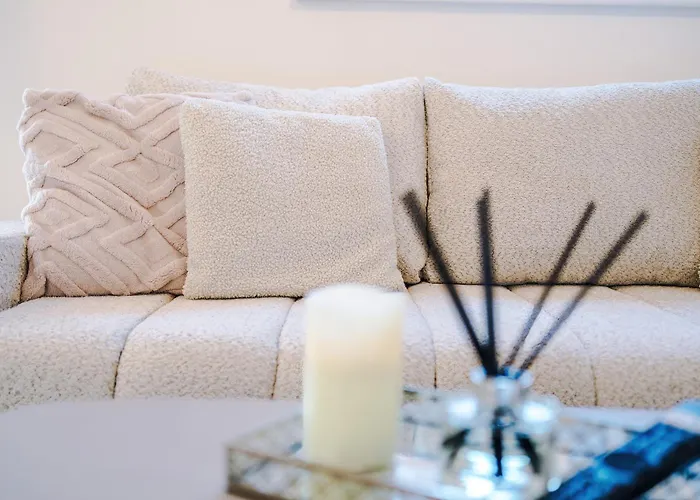 Stylish Mcr 1br Etihad Coop Live Parking *