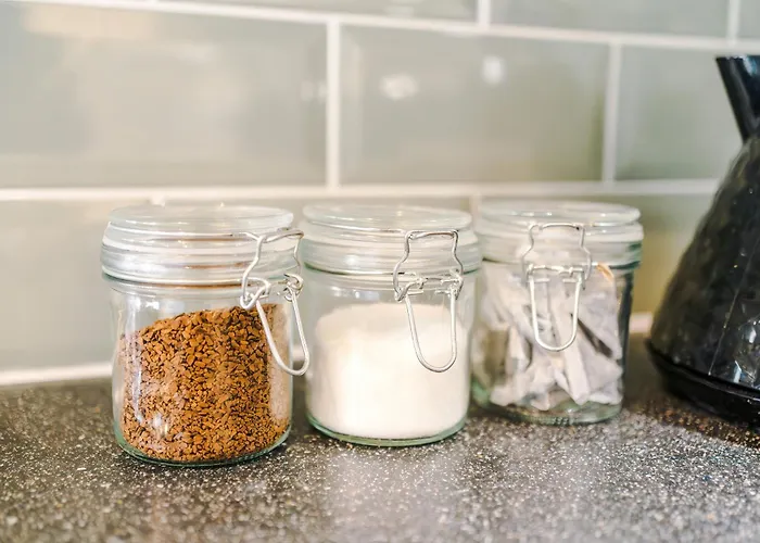 Apartment Stylish Mcr 1br Etihad Coop Live Parking