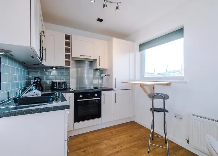 Apartment Stylish Mcr 1br Etihad Coop Live Parking *