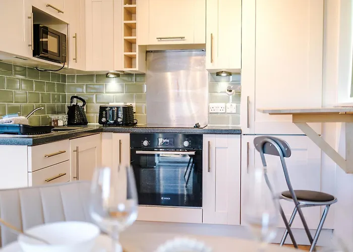 Apartment Stylish Mcr 1br Etihad Coop Live Parking *