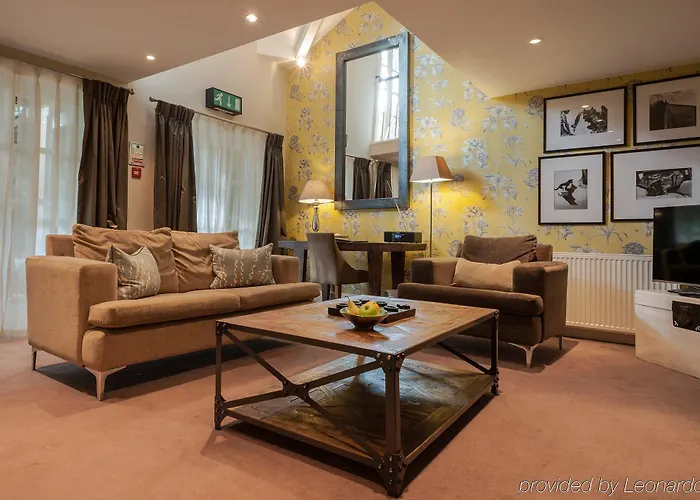 Hotel Eleven Didsbury Park 4*