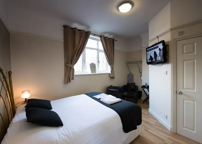 Ivy Mount Boutique 3*