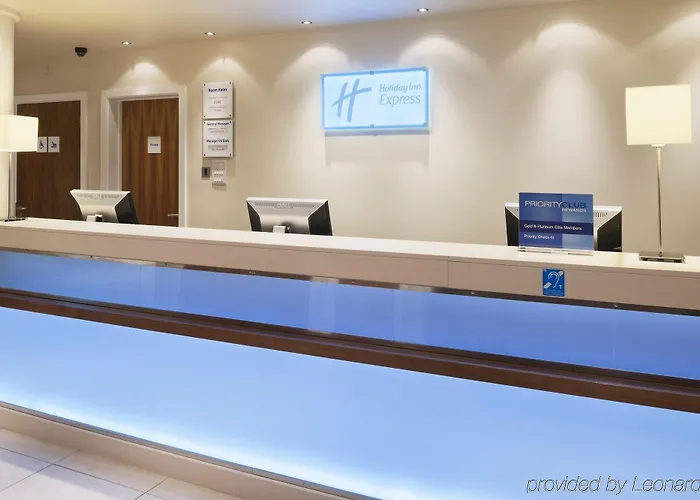 Express Centre By Ihg Hotel