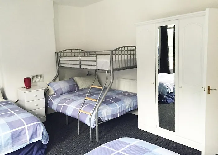 South Contractors Townhouse בית נופש *