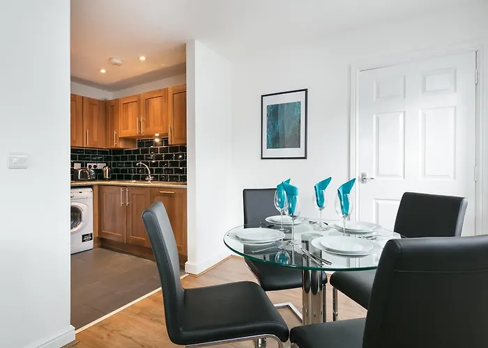 Bluestone Apartments - Didsbury Apartment