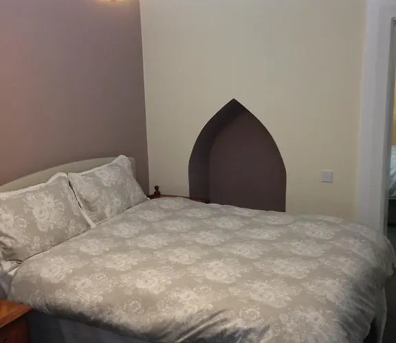 The Milverton 3* Manchester