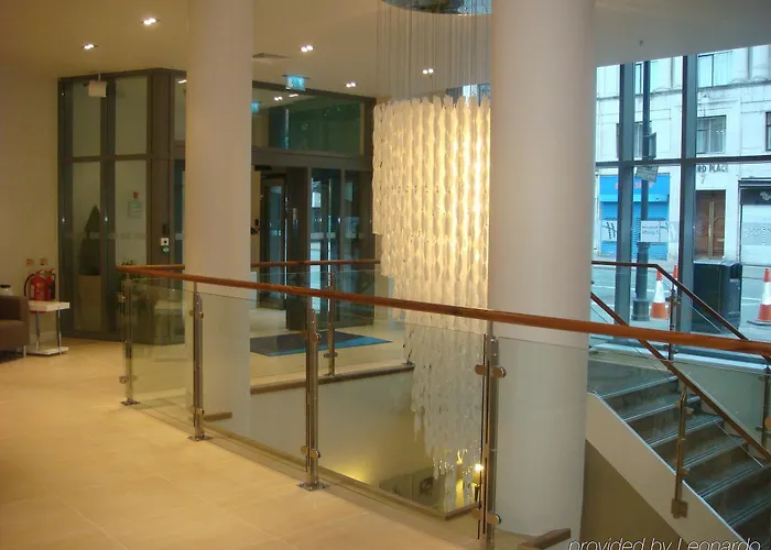 Express Centre By Ihg Hotel 3*