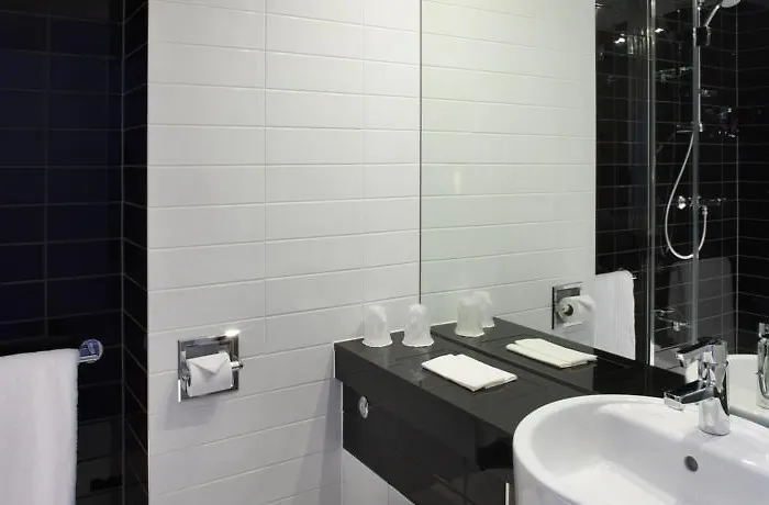 Hotel Express Centre By Ihg Manchester