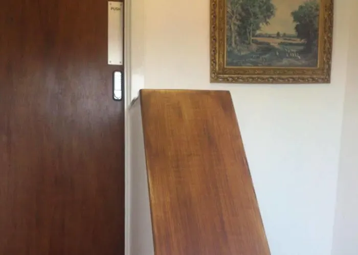 Elton Bank 3* Manchester