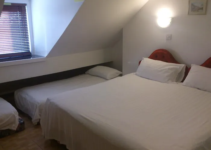 Elton Bank 3* Manchester