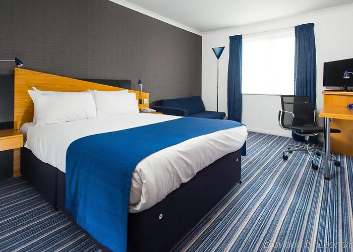 Express East By Ihg 3*