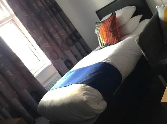 Park Crescent Hotel 2*