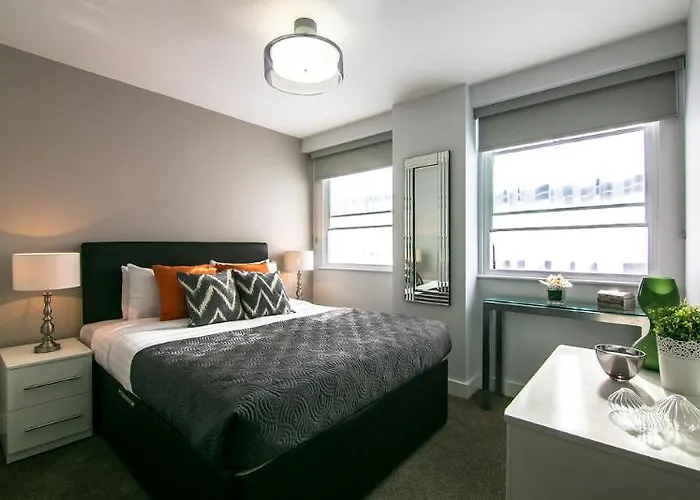 Cove Minshull Street