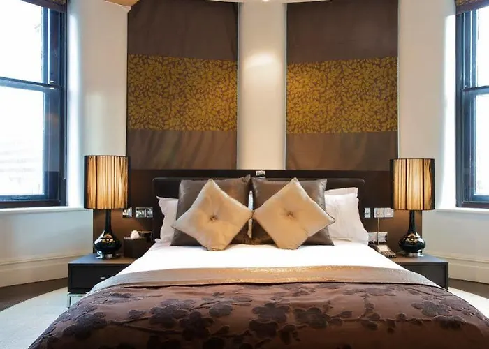 Roomzzz Appart hôtel 4*