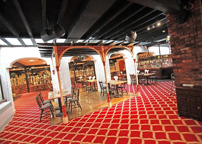 Britannia & Manchester